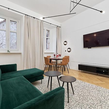 The Market Square Siedmiu Elektorow Apartment By Noclegi Renters Wroclaw Exterior photo
