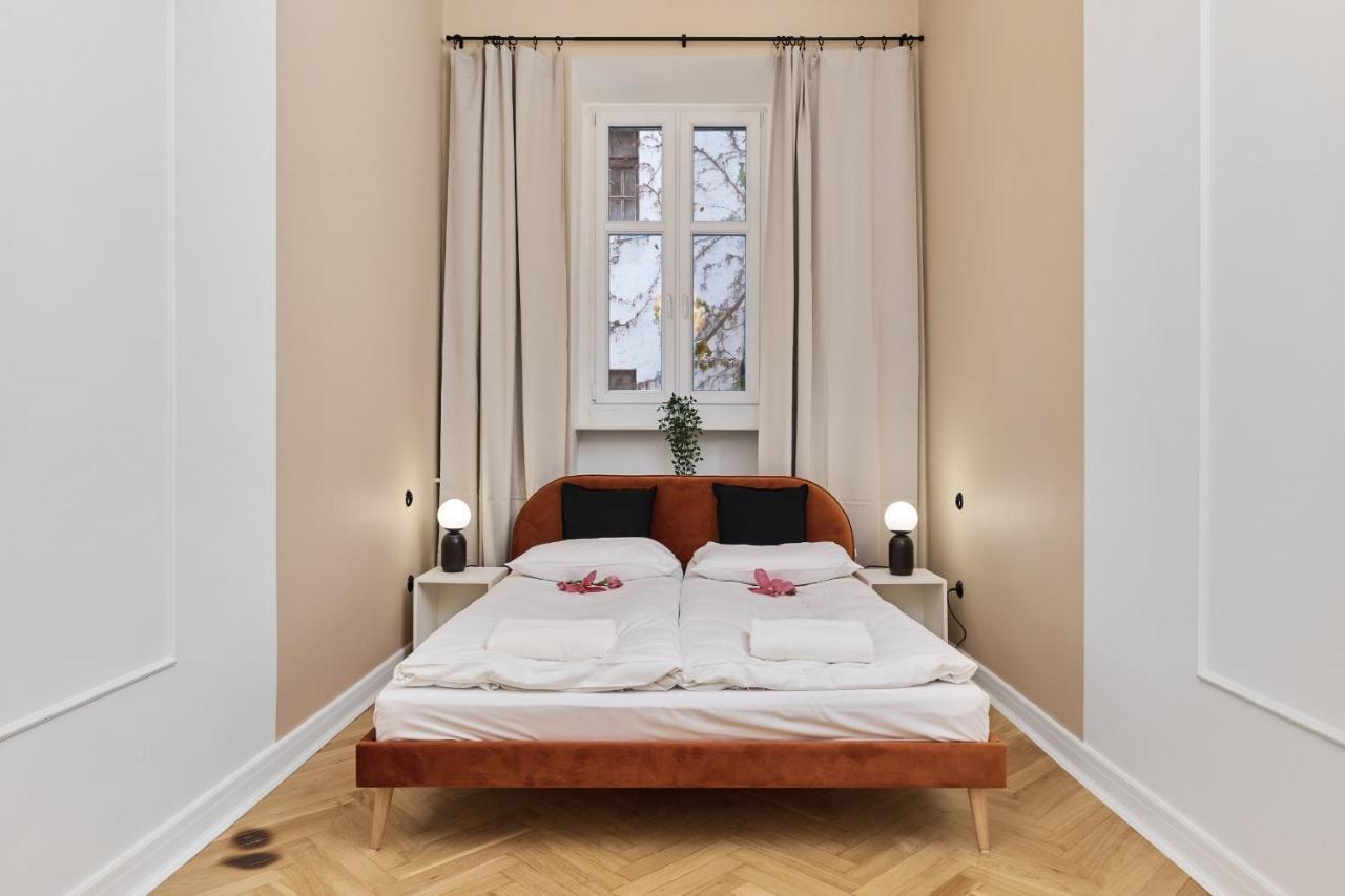 The Market Square Siedmiu Elektorow Apartment By Noclegi Renters Wroclaw Exterior photo